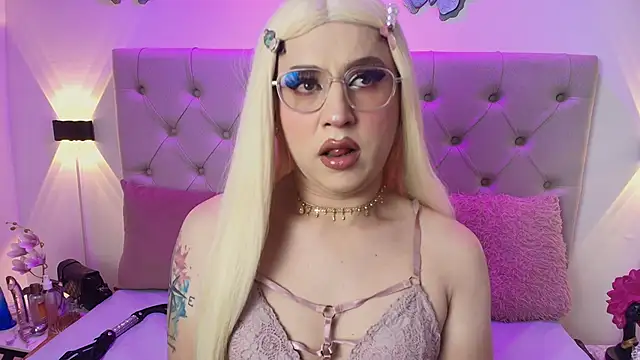 Snapshot of Alyssaa_Hunter chatting on 03-05-25, 09:59 Alyssaa Hunter online show from 03-05-25, 09:59