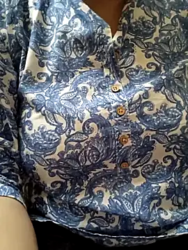 Snapshot of Anushkabhabi chatting on 03-18-25, 05:23 Anushkabhabi online show from 03-18-25, 05:23