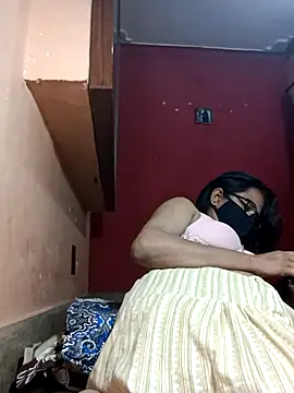 Snapshot of runi31 chatting on 02-12-26, 05:56 runi31 online show from 02-12-26, 05:56