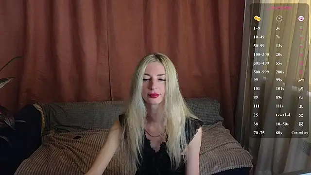 Snapshot of skinnyladyy chatting on 06-18-26, 02:43 skinnyladyy online show from 06-18-26, 02:43