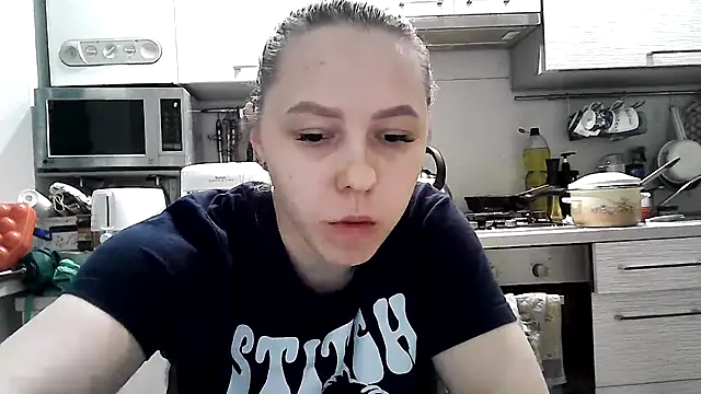 Snapshot of Misssweet_s chatting on 02-25-25, 06:44 Misssweet s online show from 02-25-25, 06:44