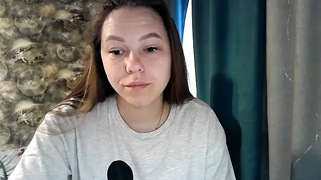 Snapshot of Misssweet_s chatting on 05-13-26, 03:57 Misssweet s online show from 05-13-26, 03:57