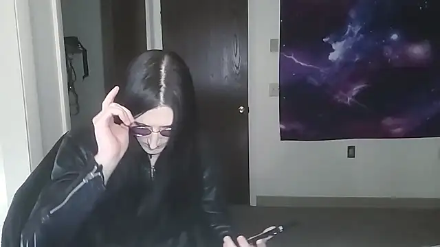 Snapshot of Ivyrose4999 chatting on 10-10-25, 05:36 Ivyrose4999 online show from 10-10-25, 05:36