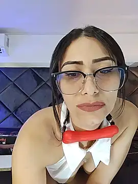PamelaaPonce online show from 07-24-26, 04:14