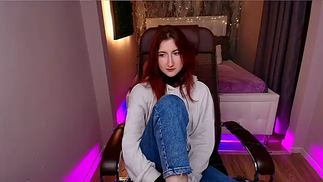 Violet Moreau online show from 12-17-25, 09:31