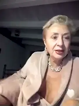 Snapshot of divinaerotica chatting on 11-01-25, 08:57 divinaerotica online show from 11-01-25, 08:57