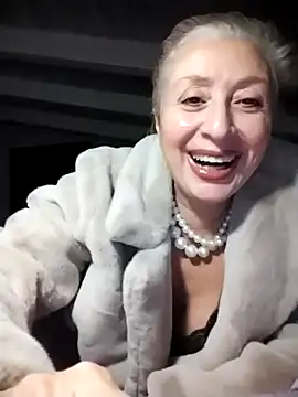 divinaerotica online show from 01-07-26, 04:12