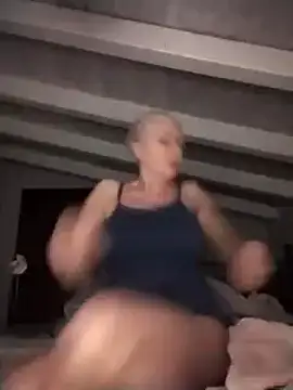 Snapshot of divinaerotica chatting on 02-08-25, 05:29 divinaerotica online show from 02-08-25, 05:29