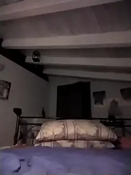 Snapshot of divinaerotica chatting on 11-04-25, 06:01 divinaerotica online show from 11-04-25, 06:01