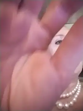 Snapshot of divinaerotica chatting on 02-03-25, 10:11 divinaerotica online show from 02-03-25, 10:11