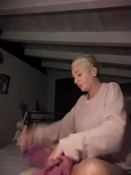 divinaerotica online show from 04-10-26, 07:21