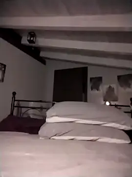 Snapshot of divinaerotica chatting on 11-08-25, 08:12 divinaerotica online show from 11-08-25, 08:12