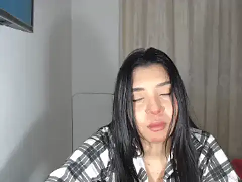 Snapshot of Antoneella_vz chatting on 03-03-25, 10:06 Antoneella vz online show from 03-03-25, 10:06