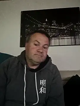 Pourleplasirs online show from 05-14-26, 12:18