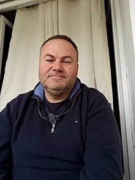 Pourleplasirs online show from 05-19-26, 03:19