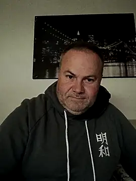 Pourleplasirs online show from 05-19-26, 01:56