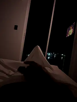 jhonnes  online show from 10-26-25, 02:45