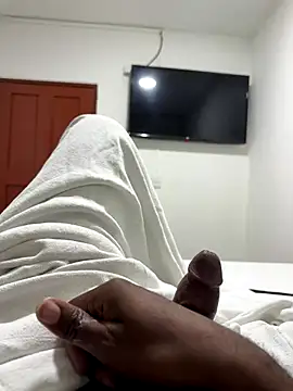 jhonnes  online show from 11-22-25, 05:06