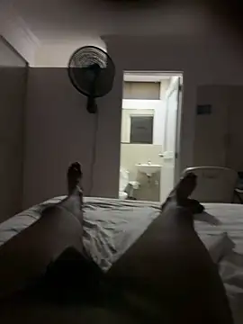 jhonnes  online show from 04-08-26, 01:18