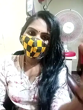 Snapshot of Tamil_roja17 chatting on 03-06-25, 05:54 Tamil roja17 online show from 03-06-25, 05:54