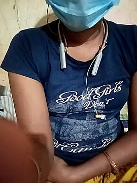 Snapshot of Tamil_roja17 chatting on 02-26-25, 11:43 Tamil roja17 online show from 02-26-25, 11:43