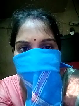 Snapshot of Tamil_roja17 chatting on 01-28-25, 12:43 Tamil roja17 online show from 01-28-25, 12:43