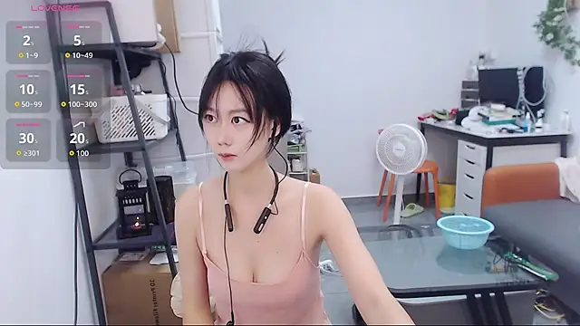 Snapshot of Balala_bala chatting on 10-03-25, 10:22 Balala bala online show from 10-03-25, 10:22