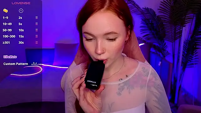 Maya Light online show from 11-13-25, 08:29