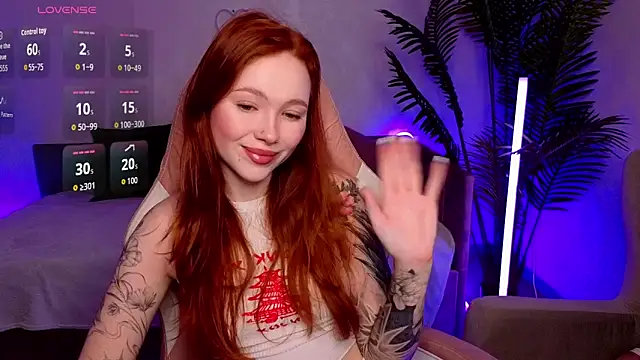 Maya Light online show from 02-25-26, 01:50