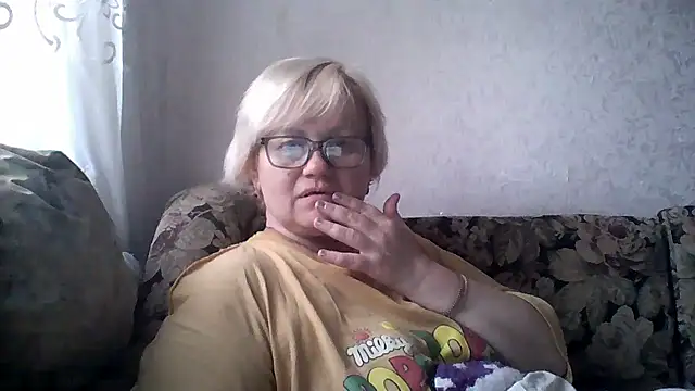 Snapshot of Mayya4321 chatting on 05-13-26, 10:00 Mayya4321 online show from 05-13-26, 10:00