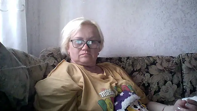 Snapshot of Mayya4321 chatting on 05-25-26, 10:58 Mayya4321 online show from 05-25-26, 10:58