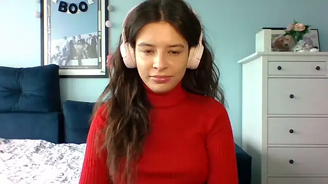 Snapshot of LariceSexy chatting on 09-15-25, 12:16 LariceSexy online show from 09-15-25, 12:16