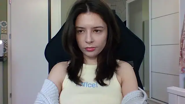 LariceSexy online show from 12-14-25, 01:28