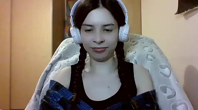Snapshot of LariceSexy chatting on 03-12-25, 07:14 LariceSexy online show from 03-12-25, 07:14
