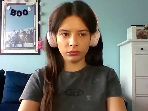 Snapshot of LariceSexy chatting on 09-12-25, 12:05 LariceSexy online show from 09-12-25, 12:05