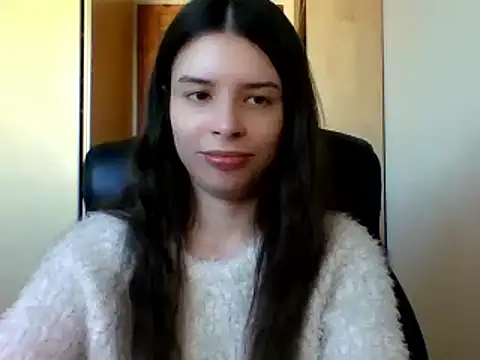 Snapshot of LariceSexy chatting on 03-20-25, 04:09 LariceSexy online show from 03-20-25, 04:09
