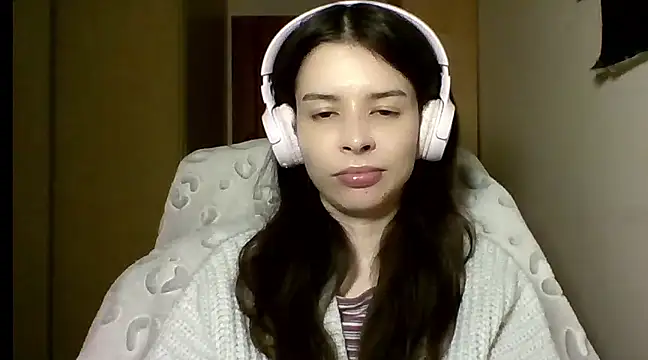 Snapshot of LariceSexy chatting on 03-01-25, 10:21 LariceSexy online show from 03-01-25, 10:21