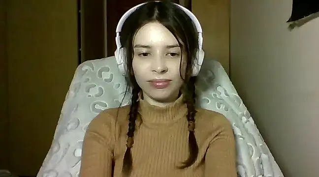 Snapshot of LariceSexy chatting on 03-03-25, 10:20 LariceSexy online show from 03-03-25, 10:20