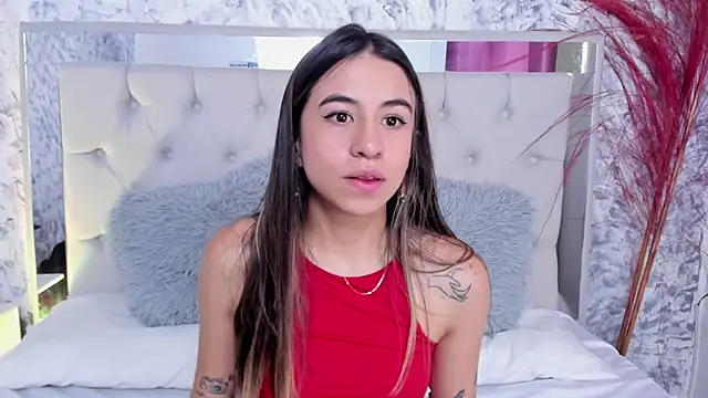 Snapshot of Ariana_greenblat chatting on 10-08-25, 04:19 Ariana greenblat online show from 10-08-25, 04:19