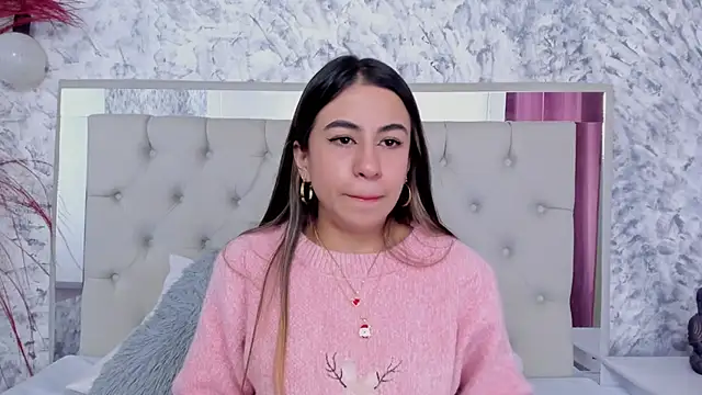 Snapshot of Ariana_greenblat chatting on 12-19-25, 04:20 Ariana greenblat online show from 12-19-25, 04:20