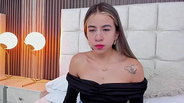 Ariana greenblat online show from 04-08-26, 11:12