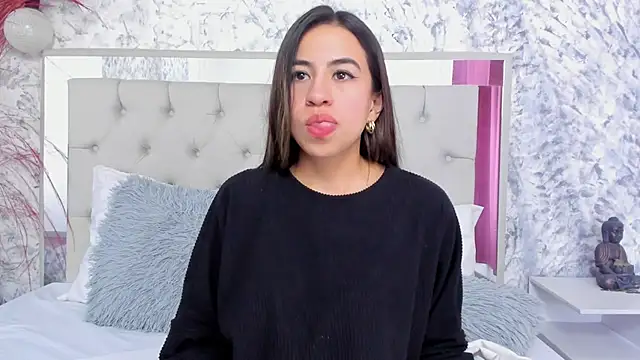 Snapshot of Ariana_greenblat chatting on 02-23-26, 05:02 Ariana greenblat online show from 02-23-26, 05:02