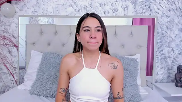 Snapshot of Ariana_greenblat chatting on 11-28-25, 04:18 Ariana greenblat online show from 11-28-25, 04:18