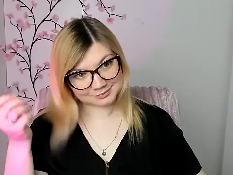 Lola moree online show from 04-04-26, 12:01