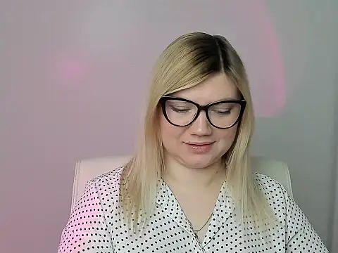 Lola moree online show from 11-05-25, 01:03