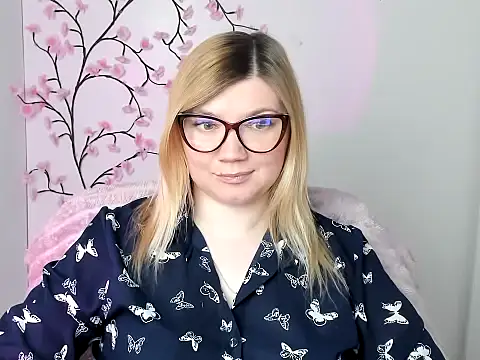 Lola moree online show from 04-15-26, 11:38