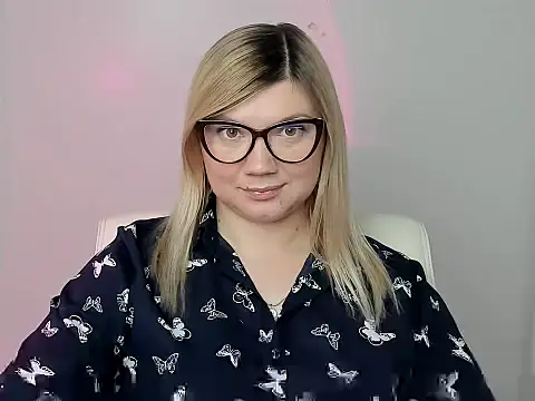 Lola moree online show from 10-08-25, 06:08