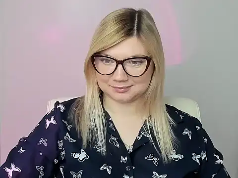 Lola moree online show from 10-26-25, 12:49