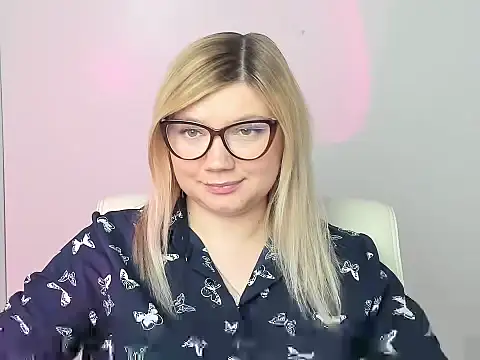 Lola moree online show from 11-10-25, 01:05