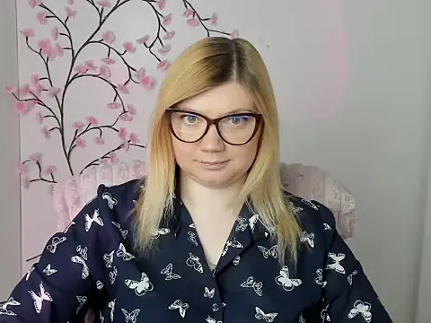 Lola moree online show from 05-18-26, 11:37